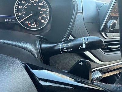 2020 Nissan Altima 2.0 SR