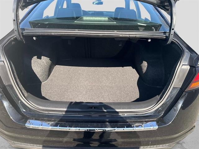 2020 Nissan Altima 2.0 SR