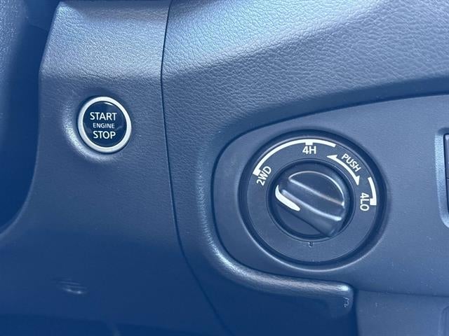 2024 Nissan Frontier SV