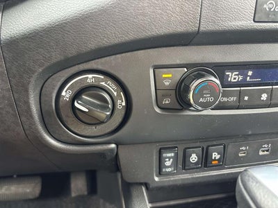 2023 Nissan Frontier SV