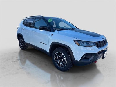 2024 Jeep Compass Trailhawk