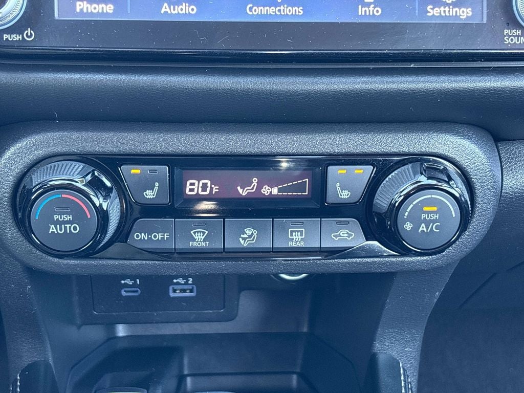 2023 Nissan Kicks SR