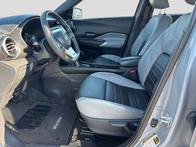 2023 Nissan Kicks SR
