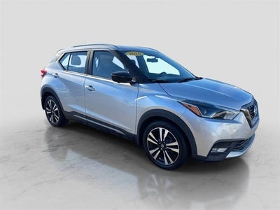 2020 Nissan Kicks SR