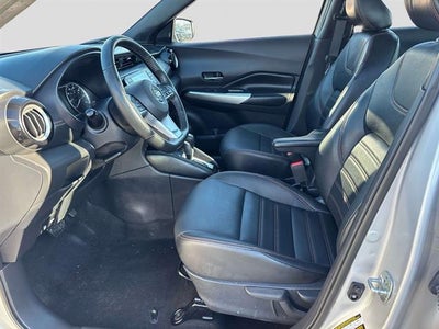 2020 Nissan Kicks SR