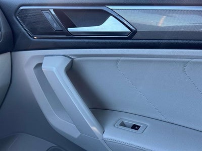 2022 Volkswagen Tiguan 2.0T SE R-Line Black 4Motion