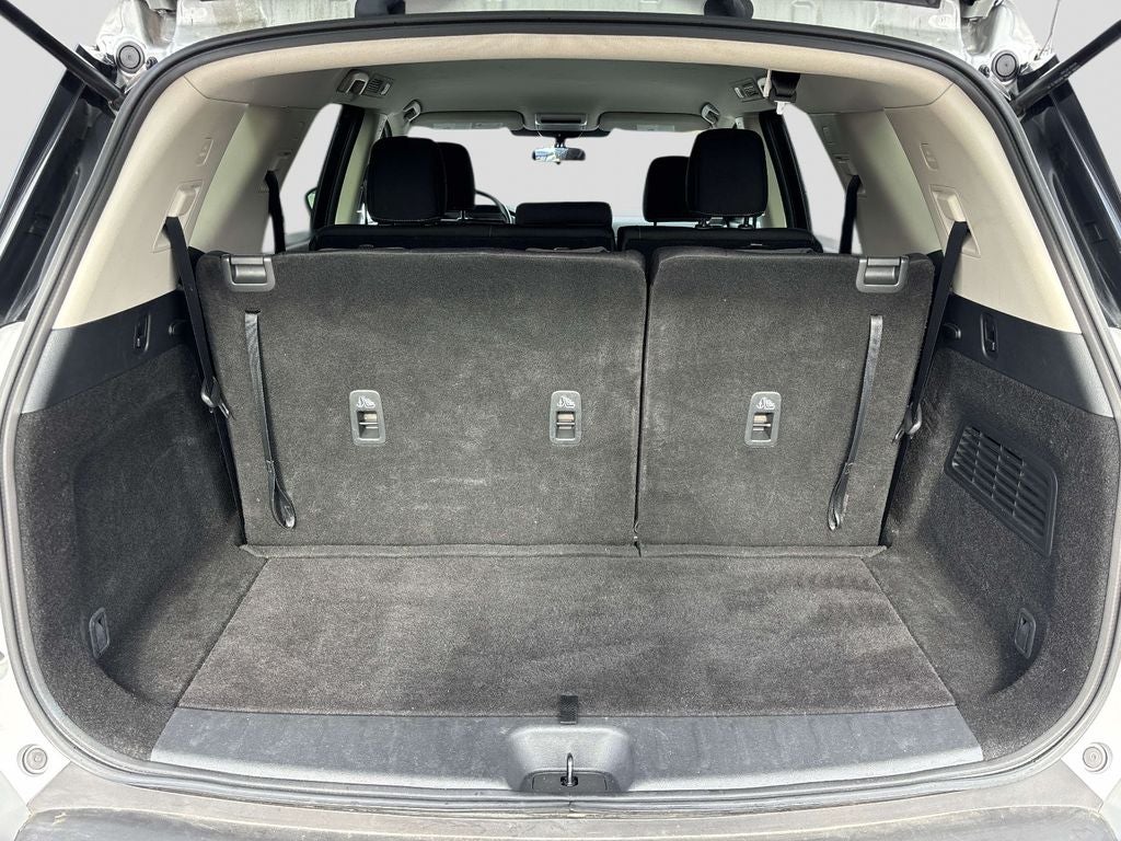 2024 Nissan Pathfinder S