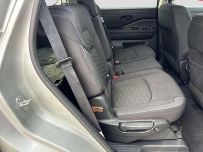 2024 Nissan Pathfinder S