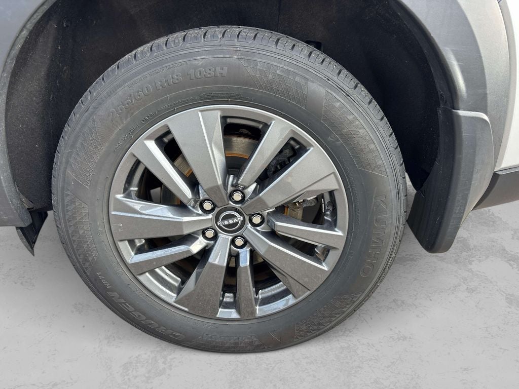2024 Nissan Pathfinder S