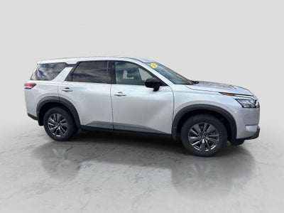 2024 Nissan Pathfinder S