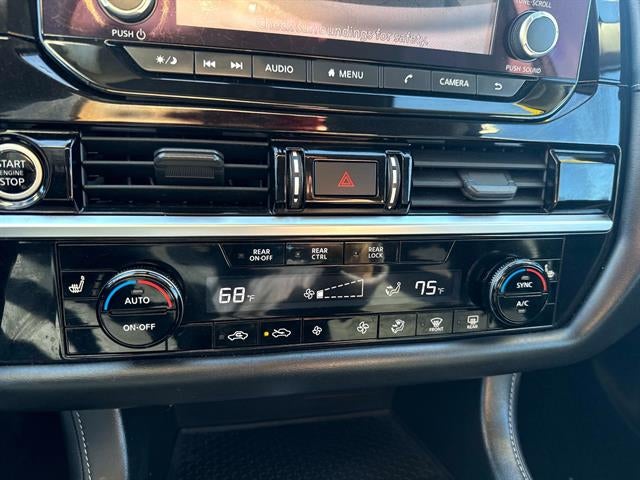 2022 Nissan Pathfinder SV