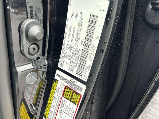 2024 Toyota Tundra 4WD SR5