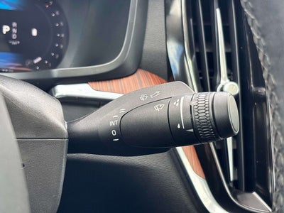 2024 Volvo S60 B5 Plus Dark Theme