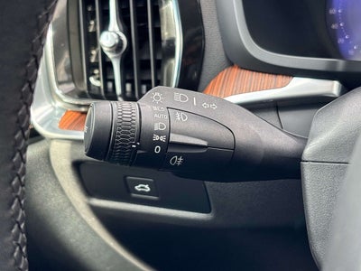 2024 Volvo S60 B5 Plus Dark Theme