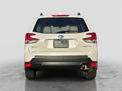 2023 Subaru Forester Base