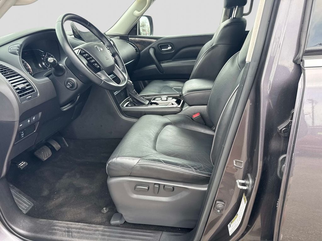 2022 INFINITI QX80 LUXE