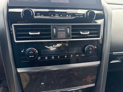 2022 INFINITI QX80 LUXE