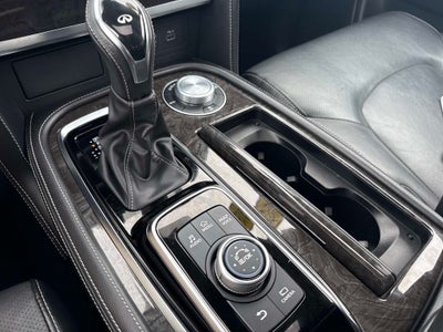 2022 INFINITI QX80 LUXE