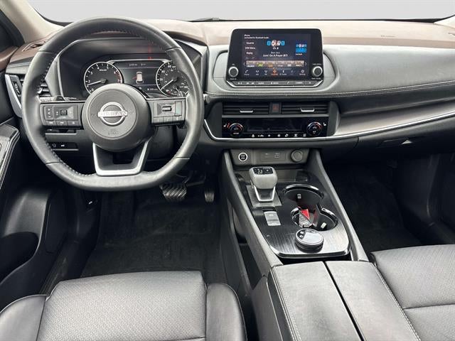 2023 Nissan Rogue SV Moonroof