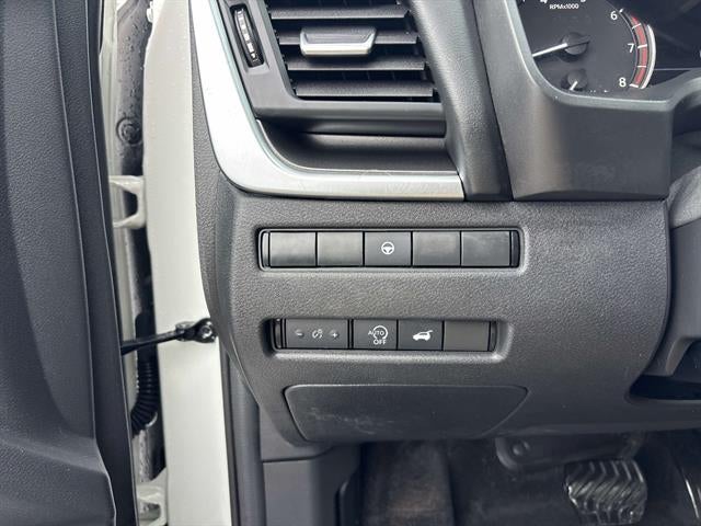 2023 Nissan Rogue SV Moonroof