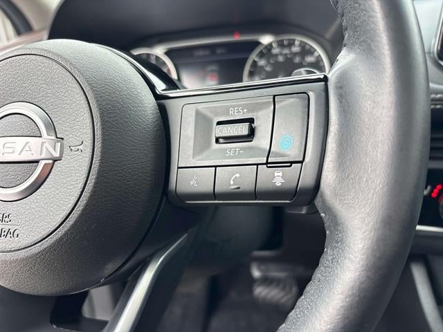 2023 Nissan Rogue SV Moonroof