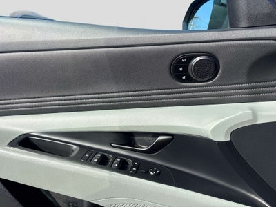 2024 Hyundai Elantra Hybrid Limited