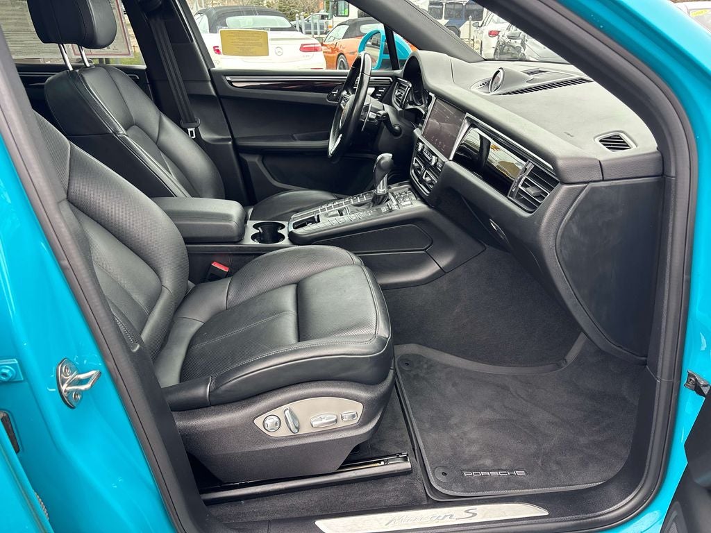 2020 Porsche Macan S