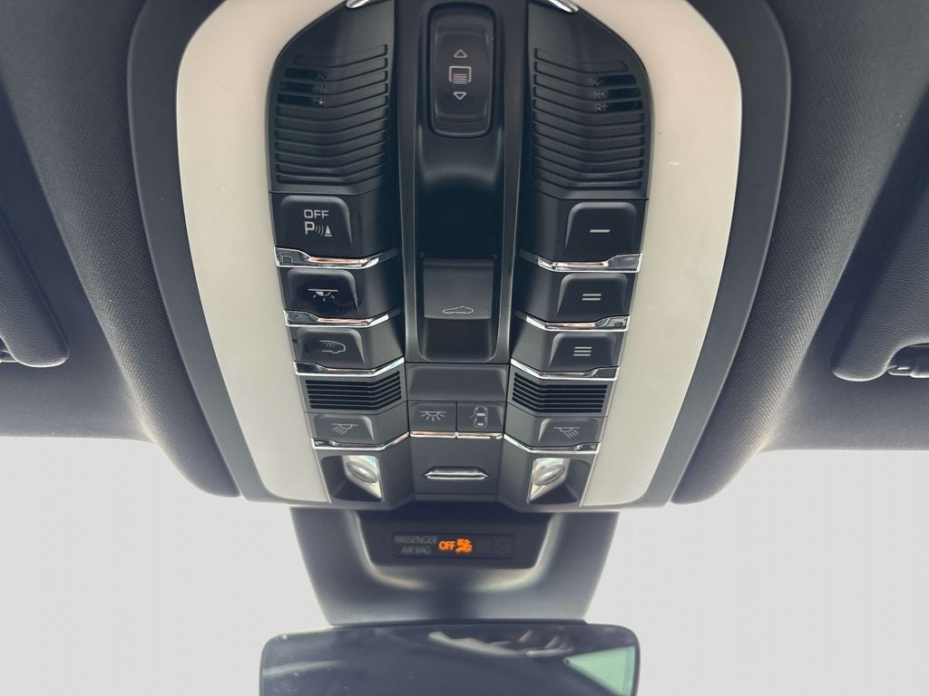 2020 Porsche Macan S