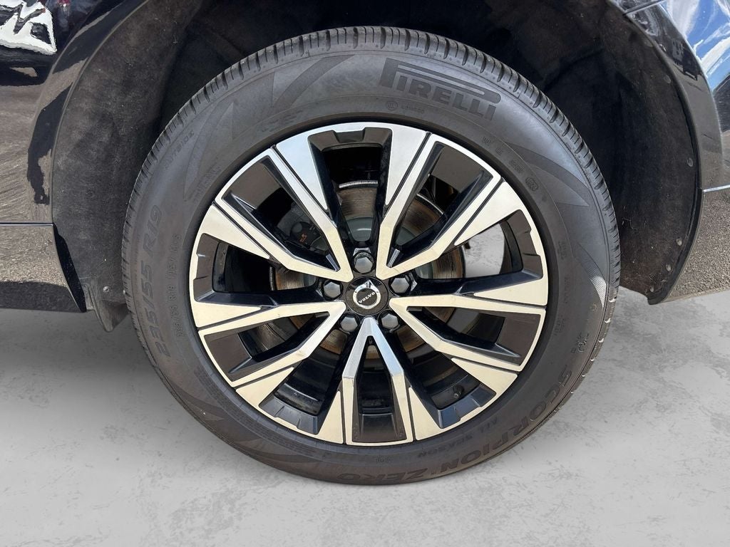2024 Volvo XC60 B5 Core