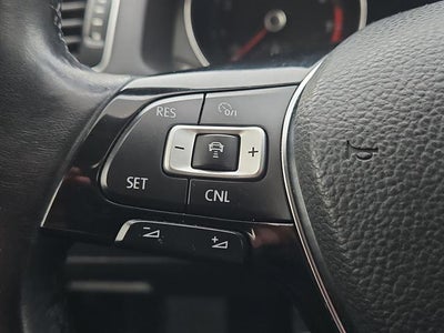 2018 Volkswagen Passat 2.0T SE