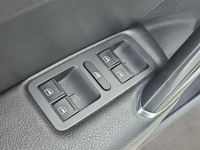 2018 Volkswagen Passat 2.0T SE