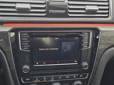 2018 Volkswagen Passat 2.0T SE