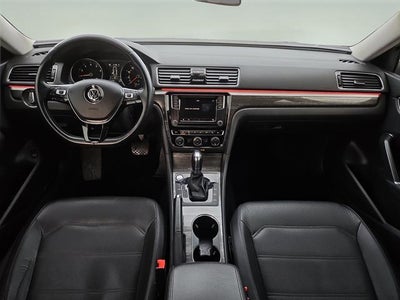 2018 Volkswagen Passat 2.0T SE