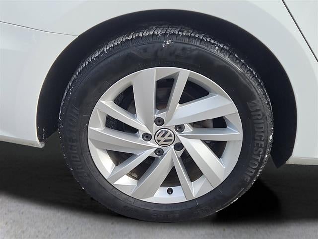 2018 Volkswagen Passat 2.0T SE