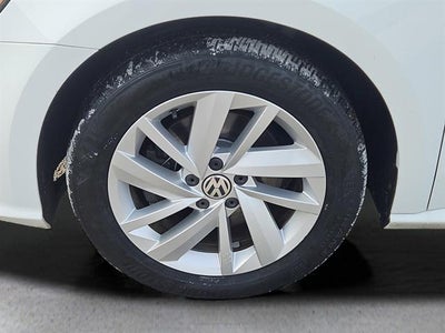 2018 Volkswagen Passat 2.0T SE