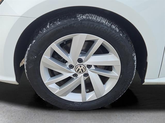 2018 Volkswagen Passat 2.0T SE