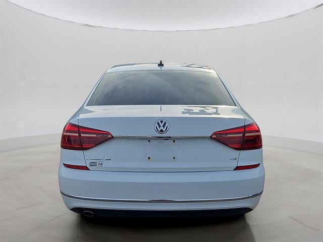 2018 Volkswagen Passat 2.0T SE