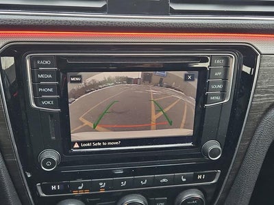 2018 Volkswagen Passat 2.0T SE