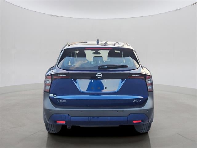 2025 Nissan Kicks S