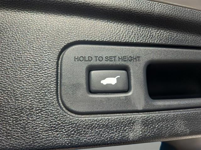 2025 Acura MDX SH-AWD w/Advance