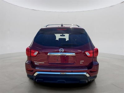 2020 Nissan Pathfinder SL