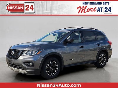 2020 Nissan Pathfinder SL