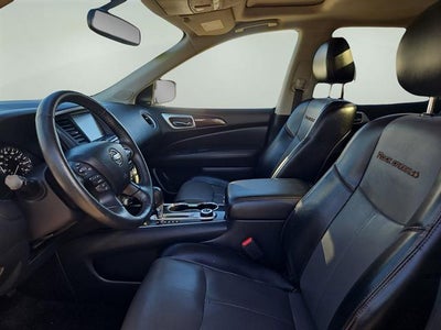 2020 Nissan Pathfinder SL