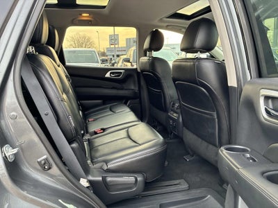 2018 Nissan Pathfinder SL