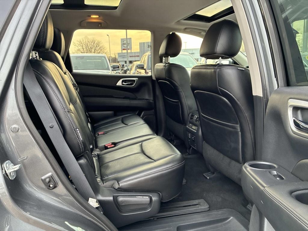 2018 Nissan Pathfinder SL