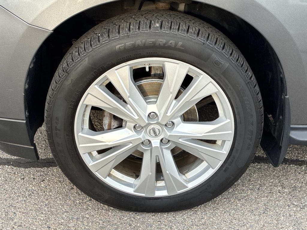 2018 Nissan Pathfinder SL