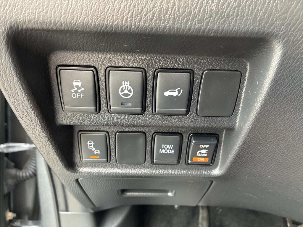 2018 Nissan Pathfinder SL