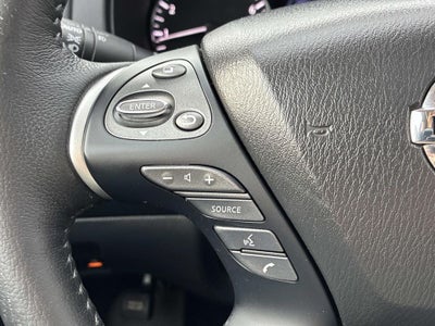 2018 Nissan Pathfinder SL