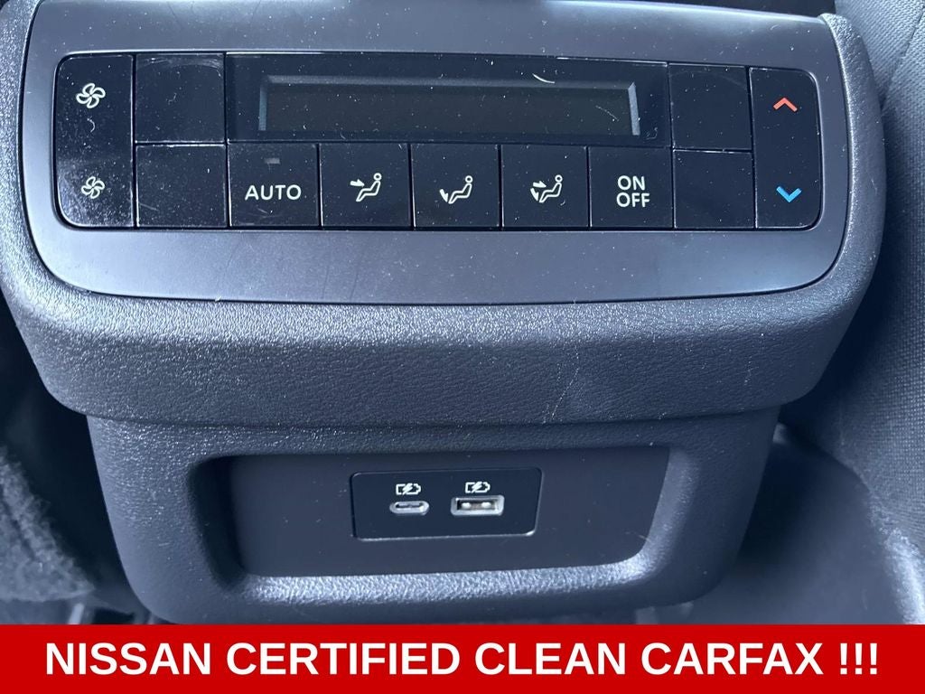 2022 Nissan Pathfinder SV