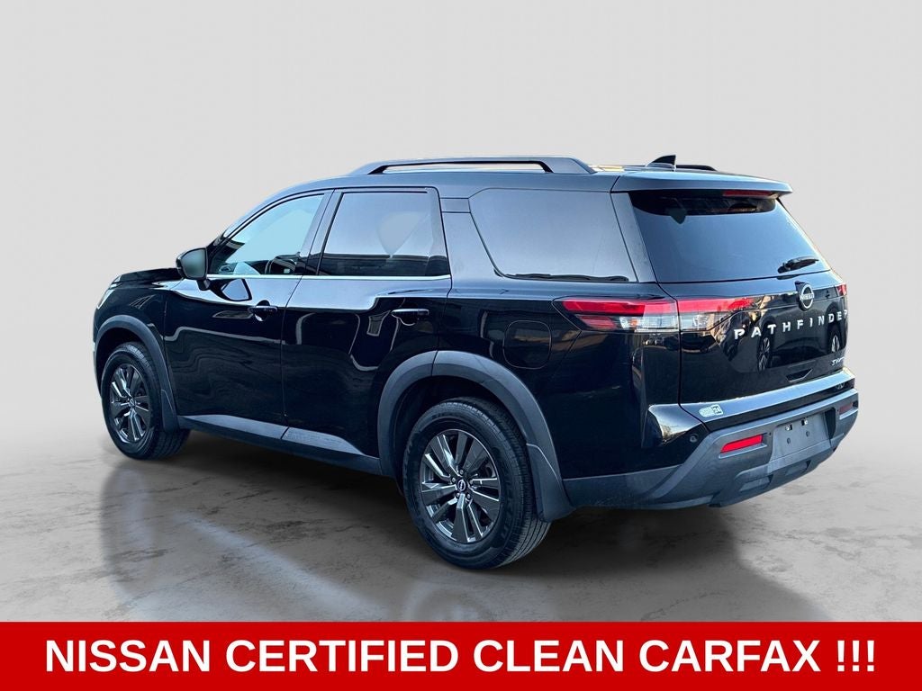 2022 Nissan Pathfinder SV